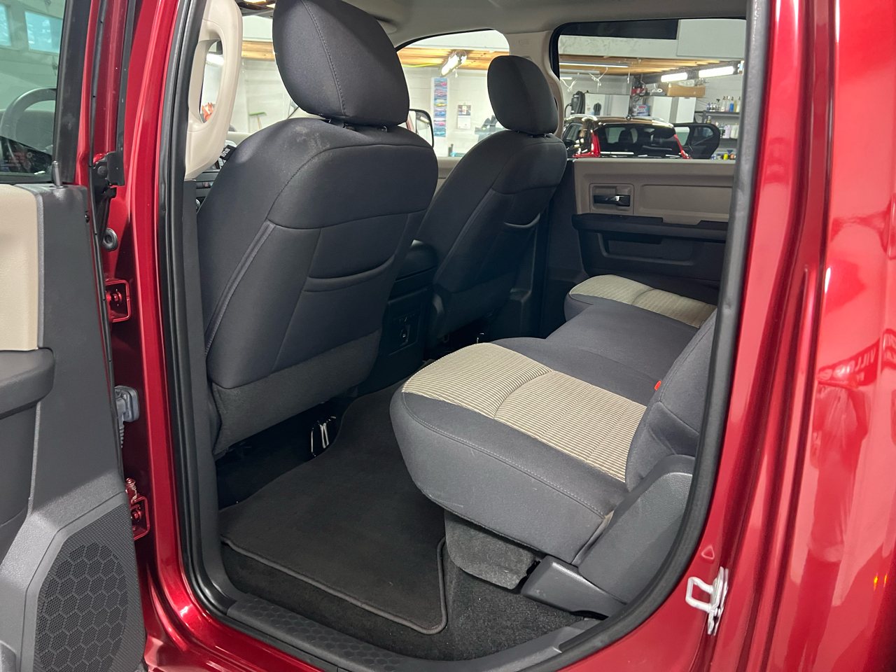 RAM 3500 SLT Crew Cab LWB 4WD DRW 2012