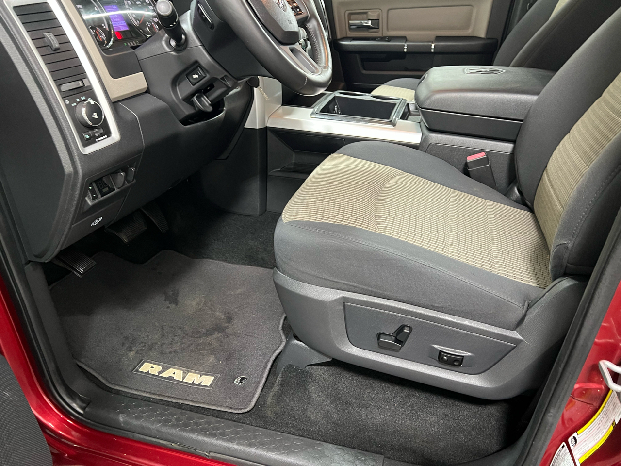 RAM 3500 SLT Crew Cab LWB 4WD DRW 2012