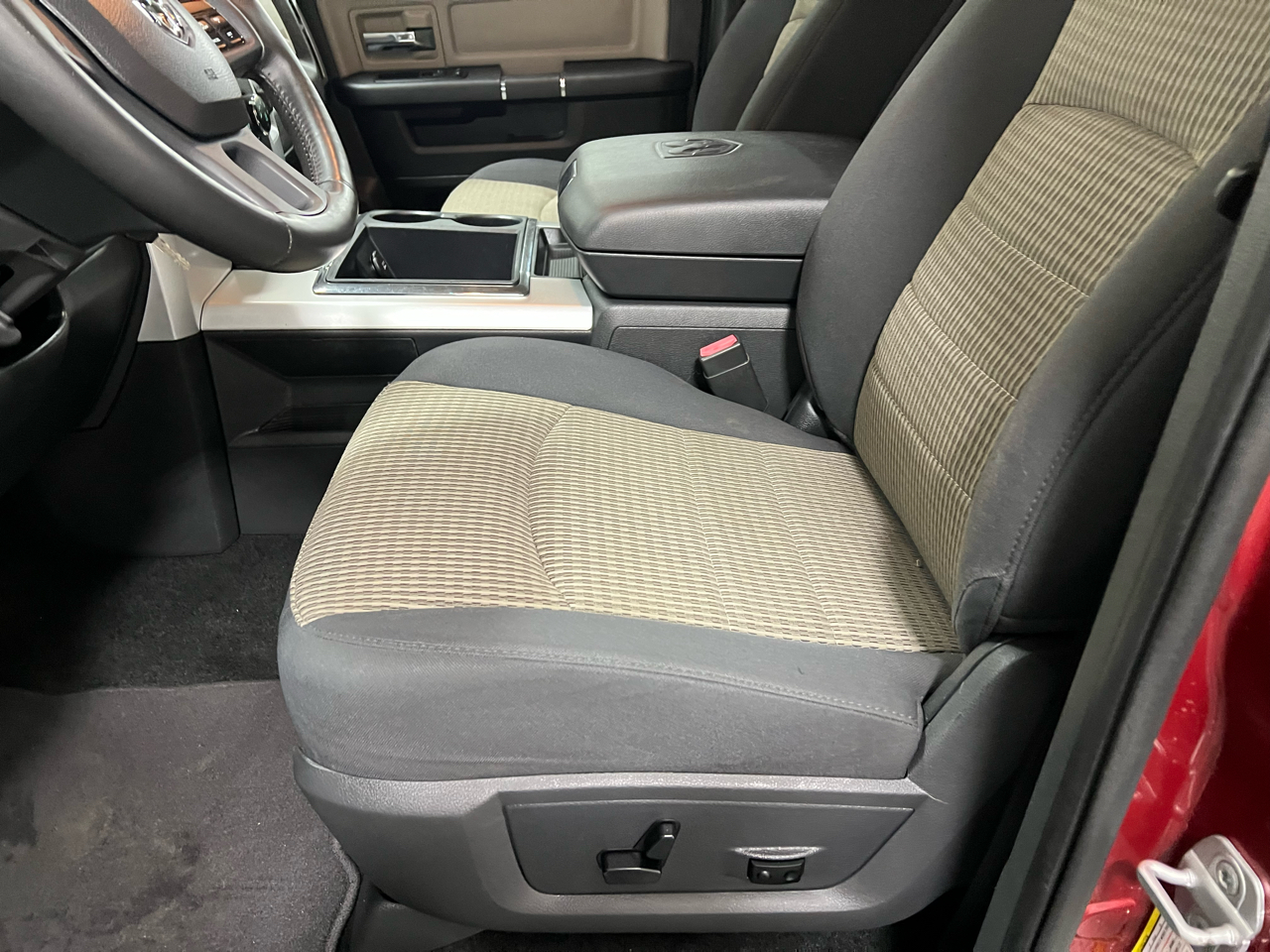 RAM 3500 SLT Crew Cab LWB 4WD DRW 2012