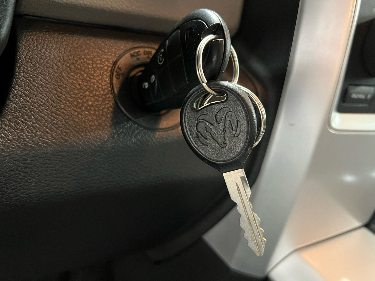 RAM 3500 SLT Crew Cab LWB 4WD DRW 2012