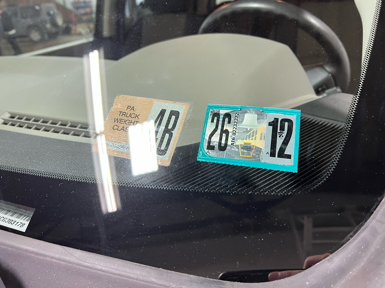 RAM 3500 SLT Crew Cab LWB 4WD DRW 2012