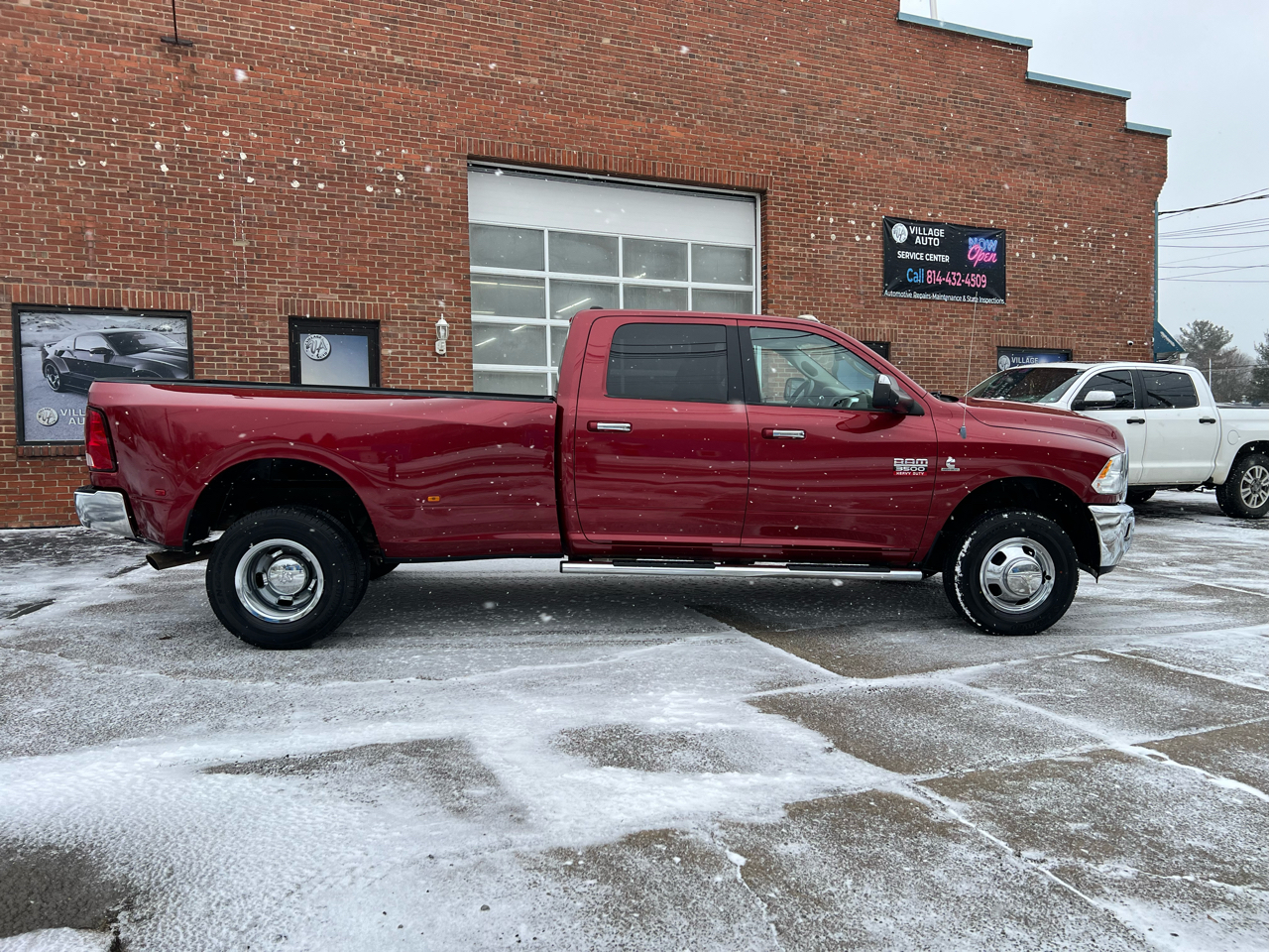 RAM 3500 SLT Crew Cab LWB 4WD DRW 2012