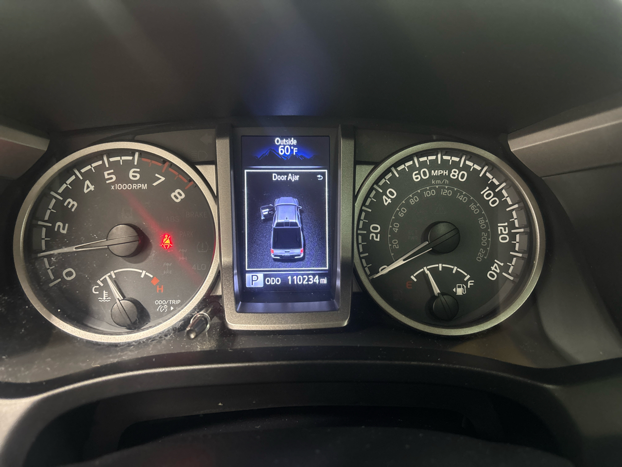 Toyota Tacoma 4WD Double Cab V6 AT SR5 (Natl) 2016