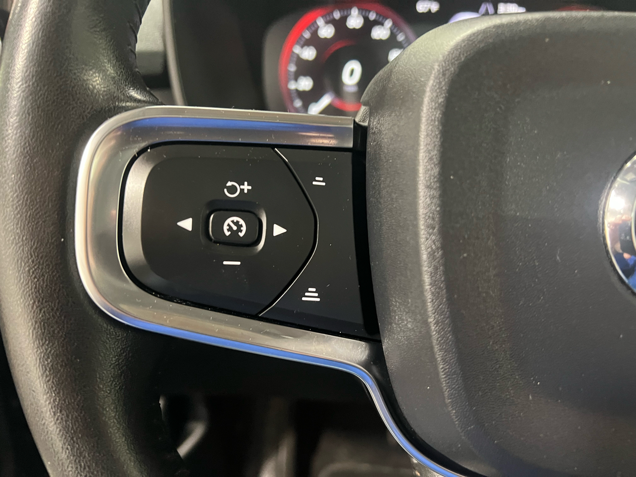 Volvo XC40 T5 Momentum AWD 2019