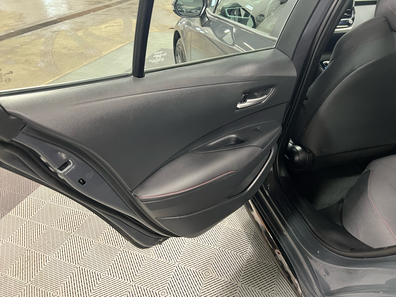 Toyota Corolla SE 4D Sedan 2023