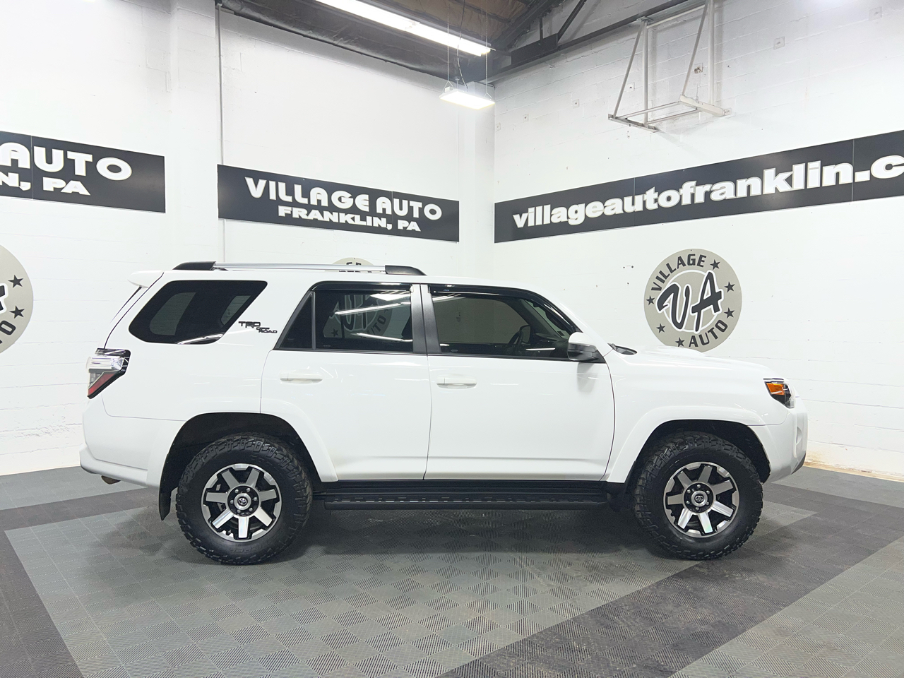 Toyota 4Runner TRD Off Road 4WD (Natl) 2018