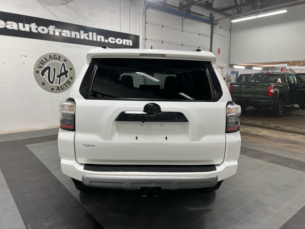 Toyota 4Runner TRD Off Road 4WD (Natl) 2018