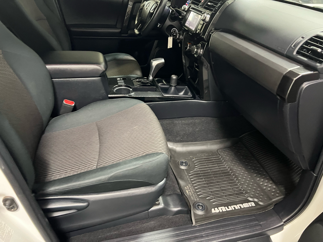 Toyota 4Runner TRD Off Road 4WD (Natl) 2018