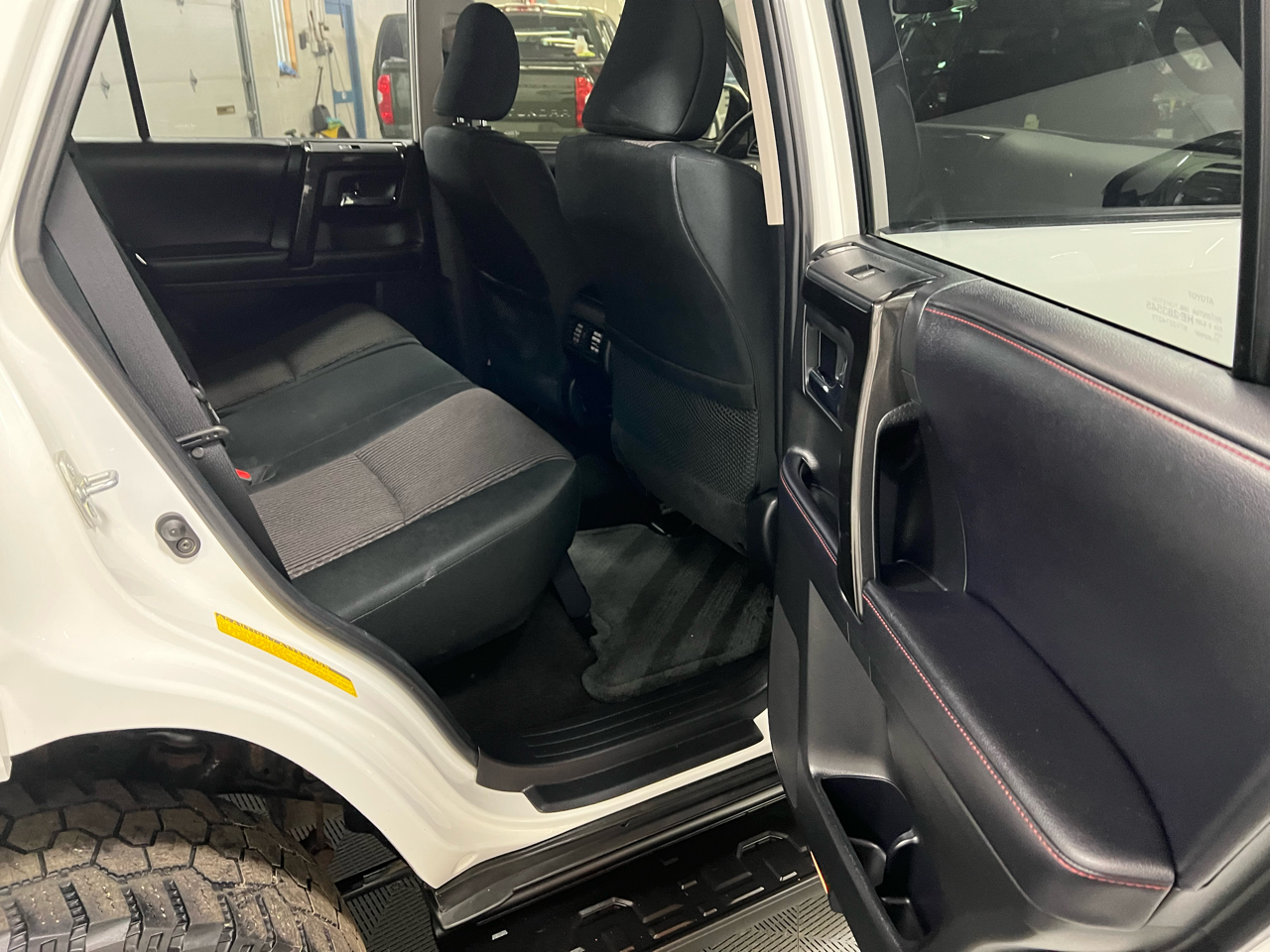 Toyota 4Runner TRD Off Road 4WD (Natl) 2018