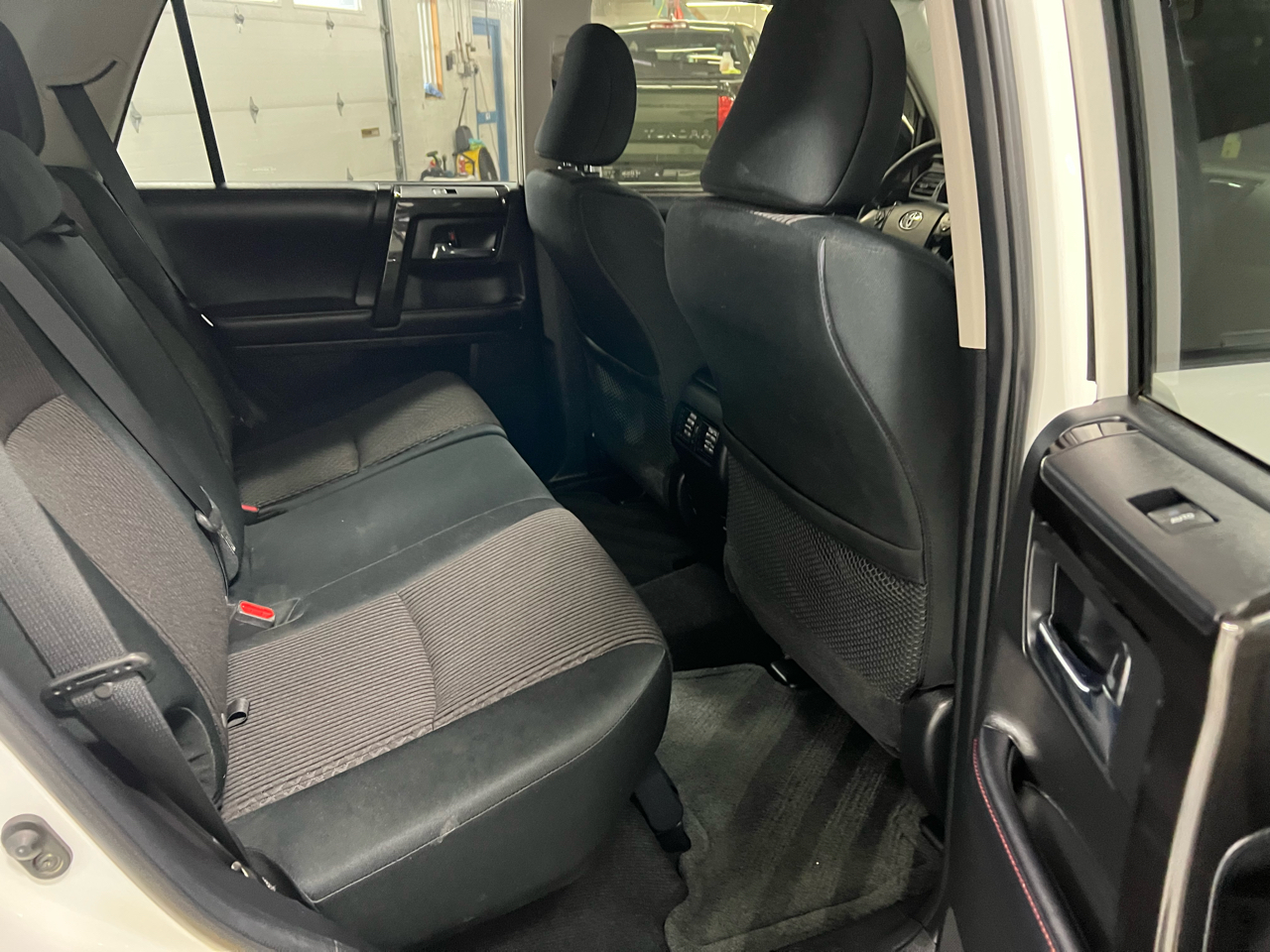 Toyota 4Runner TRD Off Road 4WD (Natl) 2018