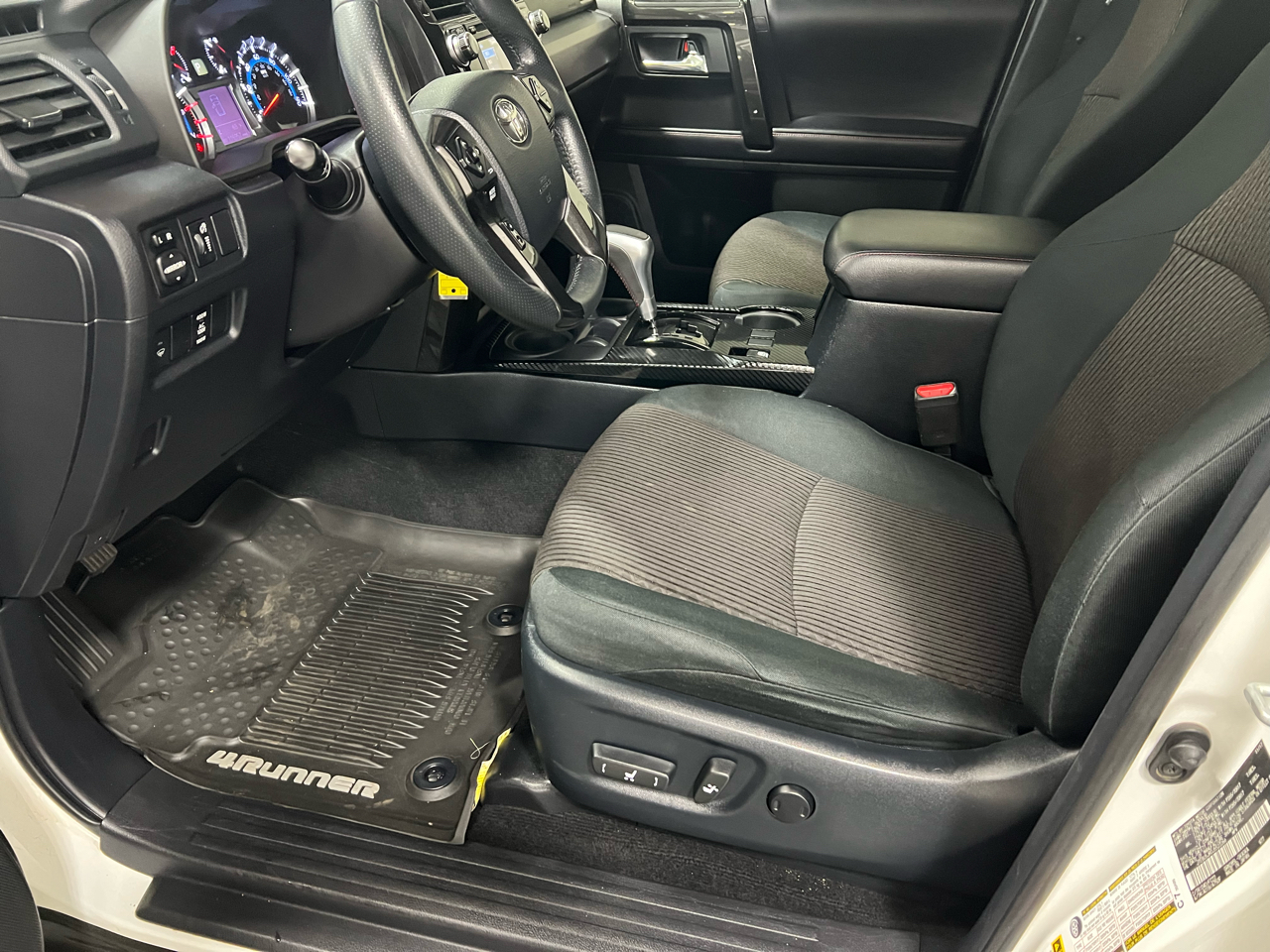 Toyota 4Runner TRD Off Road 4WD (Natl) 2018