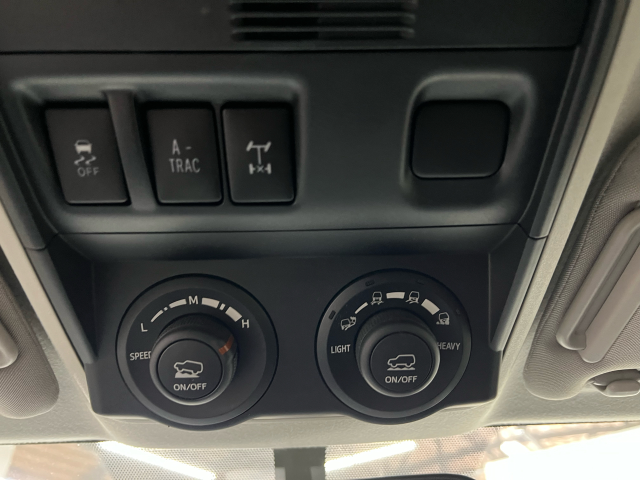 Toyota 4Runner TRD Off Road 4WD (Natl) 2018