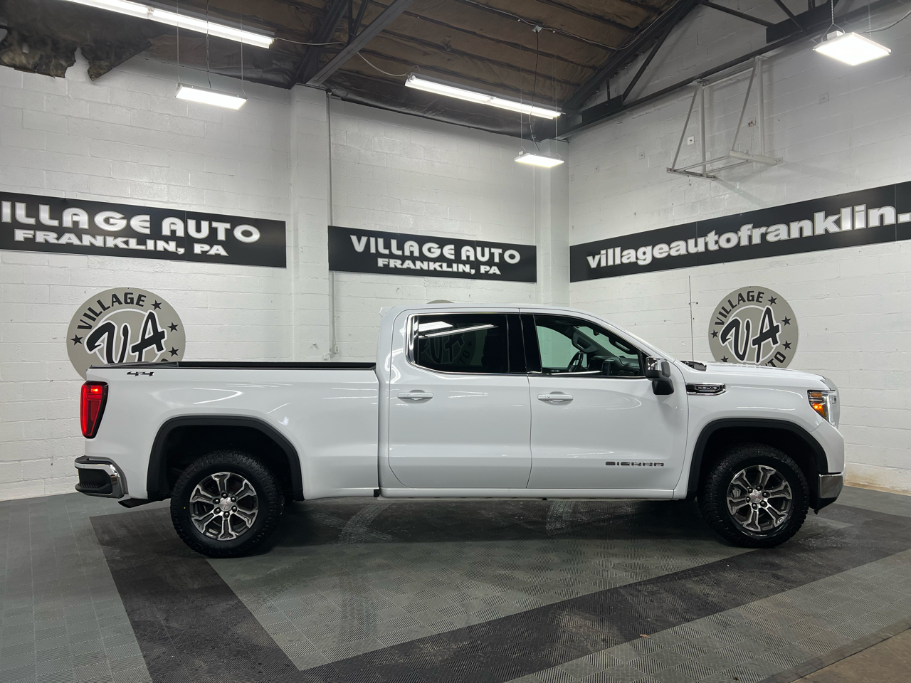 GMC Sierra 1500 Crew Cab 143.5" WB SLE 2019