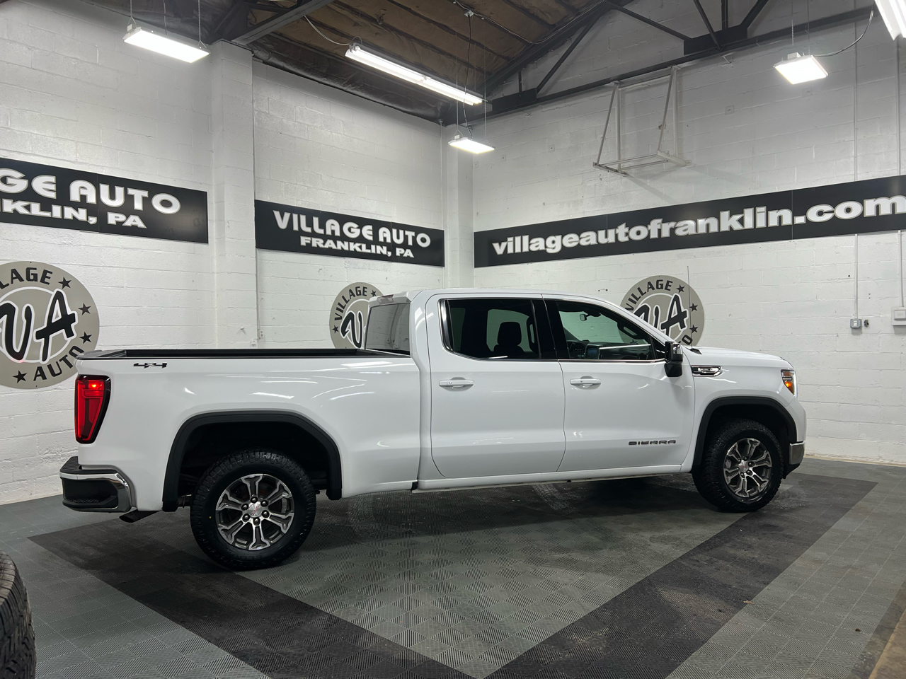 GMC Sierra 1500 Crew Cab 143.5" WB SLE 2019