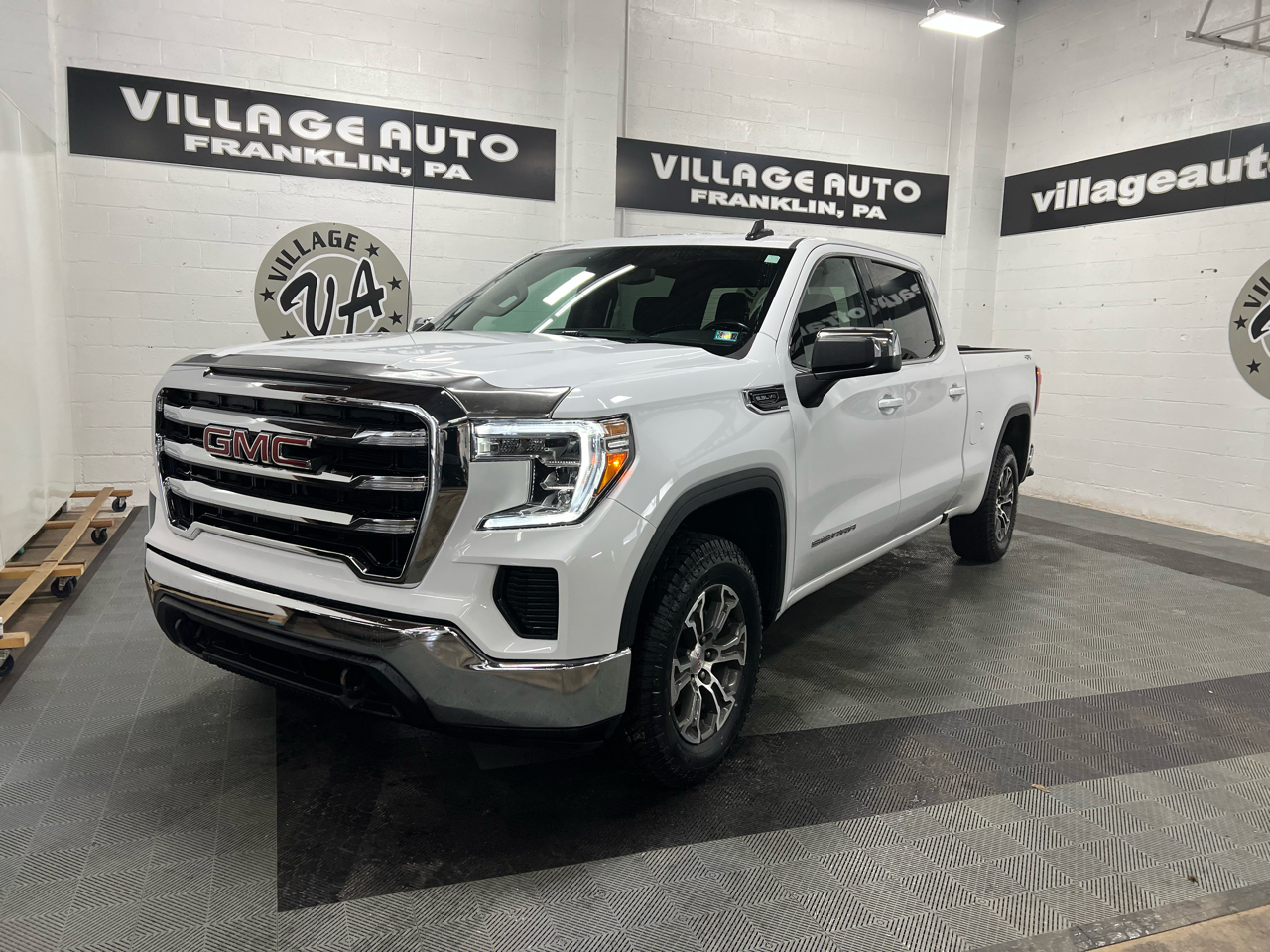 GMC Sierra 1500 Crew Cab 143.5" WB SLE 2019