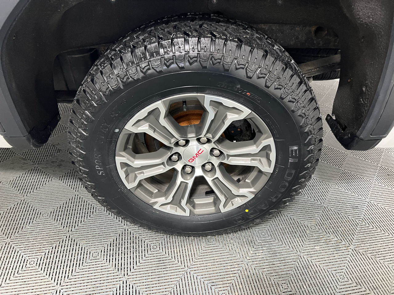 GMC Sierra 1500 Crew Cab 143.5" WB SLE 2019