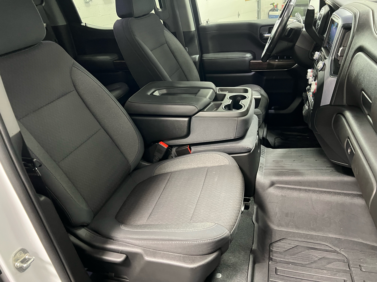 GMC Sierra 1500 Crew Cab 143.5" WB SLE 2019