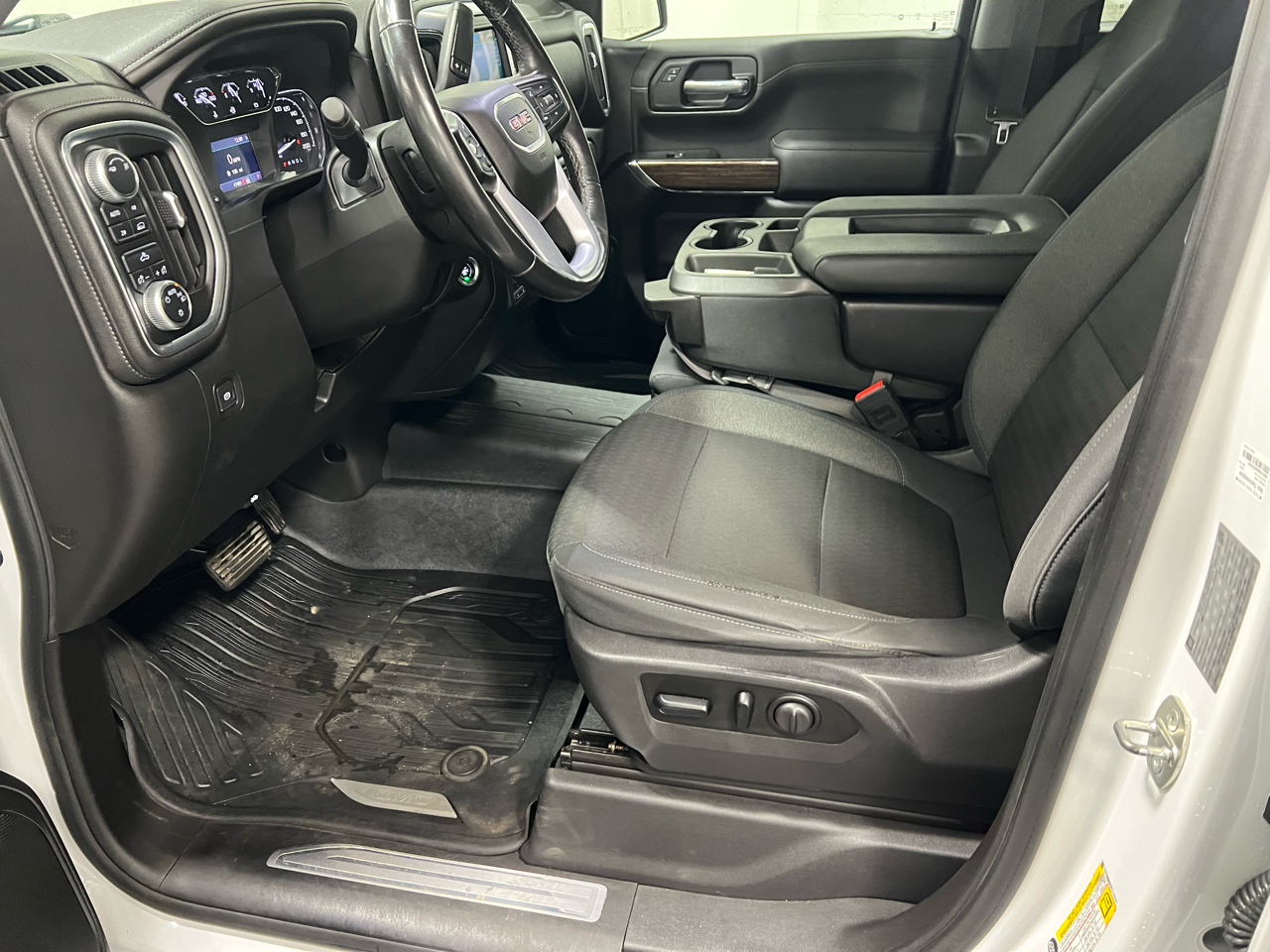 GMC Sierra 1500 Crew Cab 143.5" WB SLE 2019