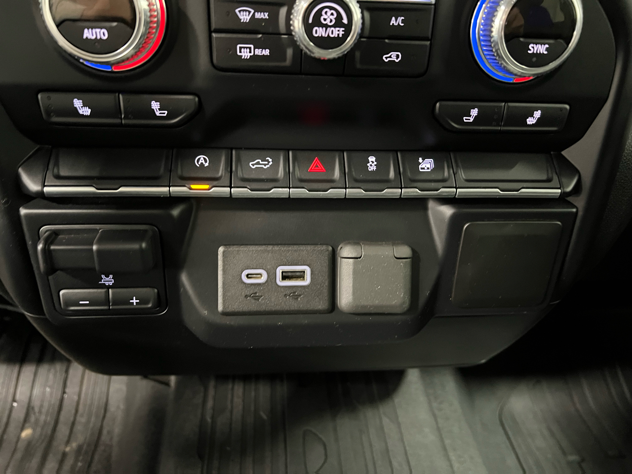 GMC Sierra 1500 Crew Cab 143.5" WB SLE 2019