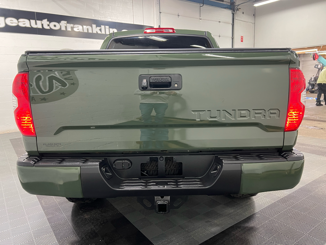 Toyota Tundra SR5 5.7L V8 CrewMax 4WD 2021