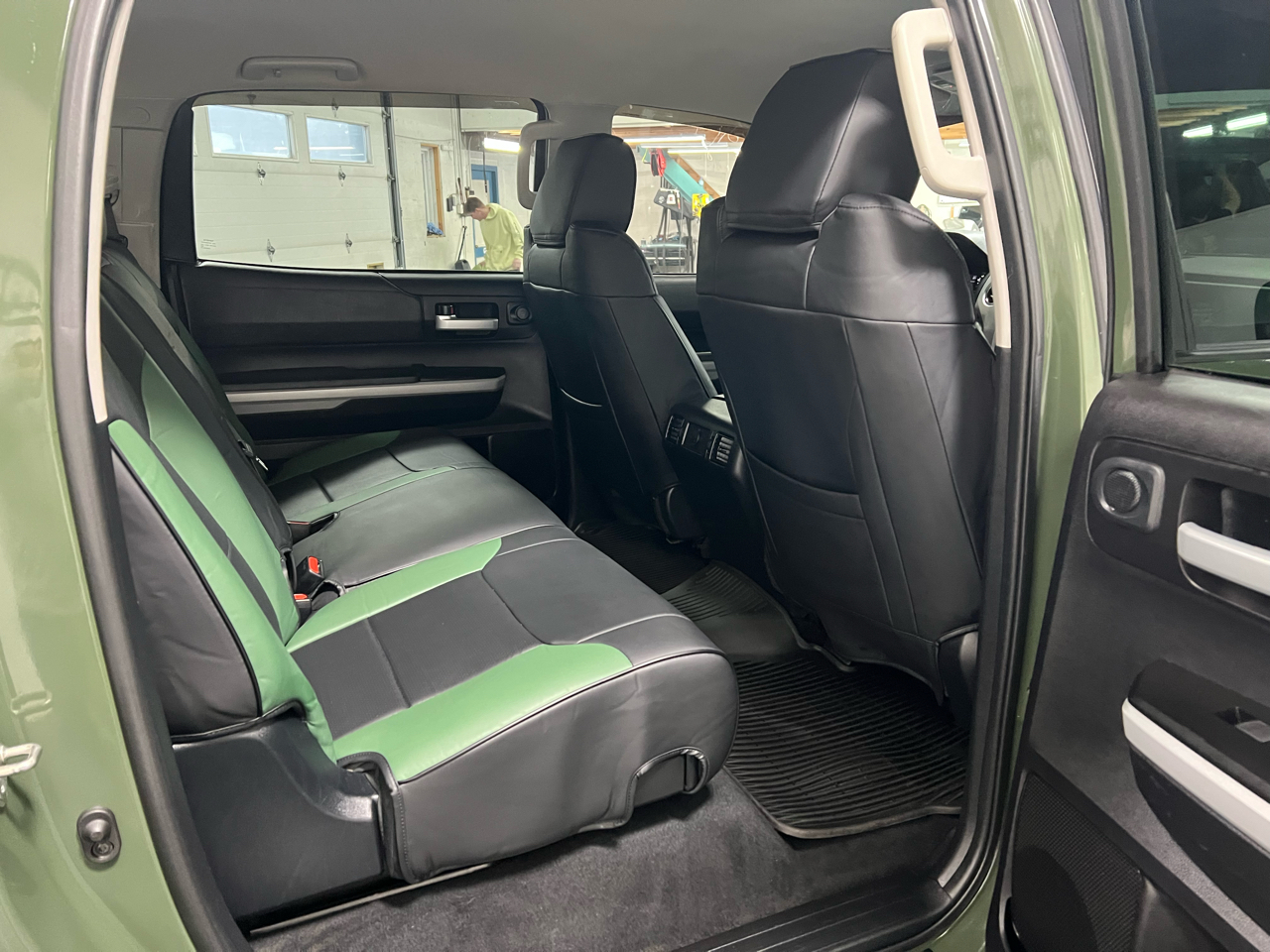 Toyota Tundra SR5 5.7L V8 CrewMax 4WD 2021