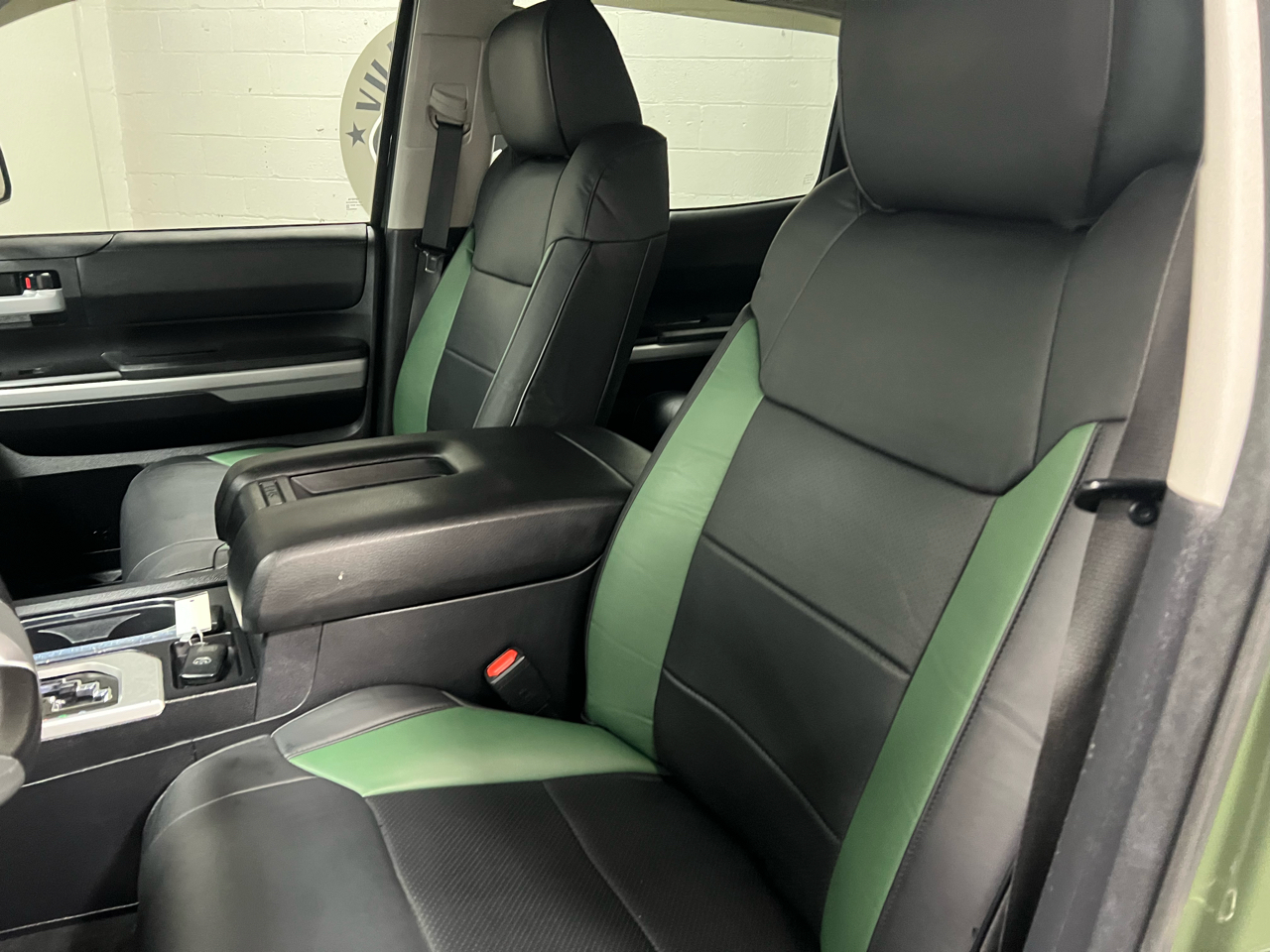 Toyota Tundra SR5 5.7L V8 CrewMax 4WD 2021