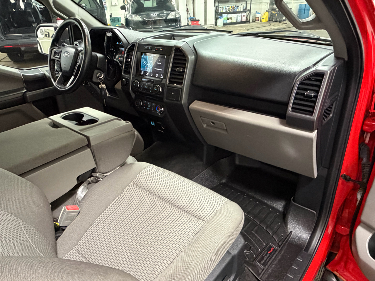 Ford F-150 4WD SuperCab 133" FX4 2018