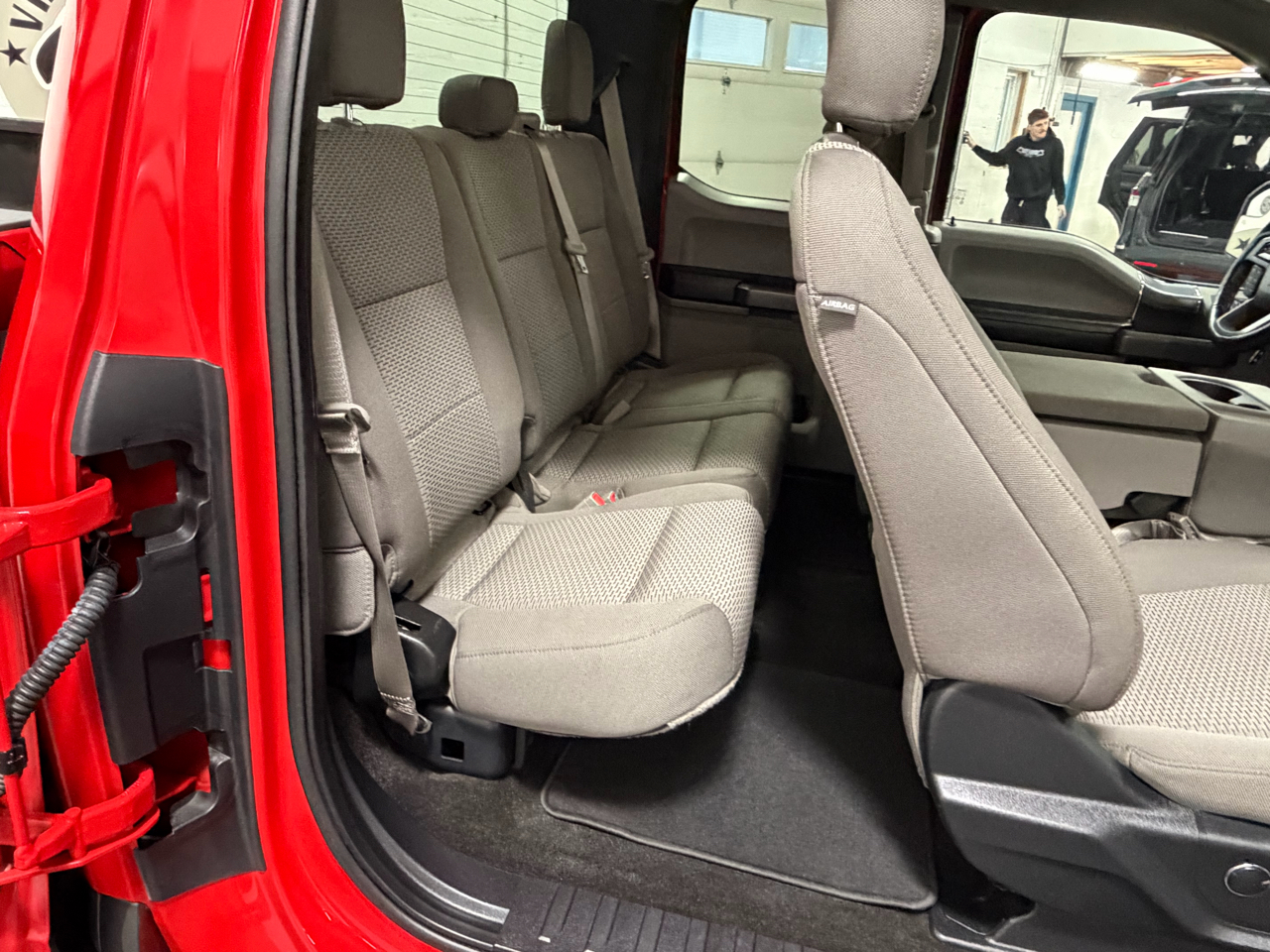 Ford F-150 4WD SuperCab 133" FX4 2018