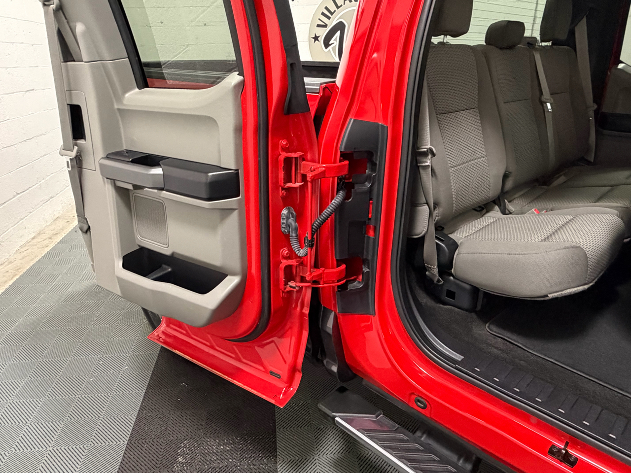 Ford F-150 4WD SuperCab 133" FX4 2018