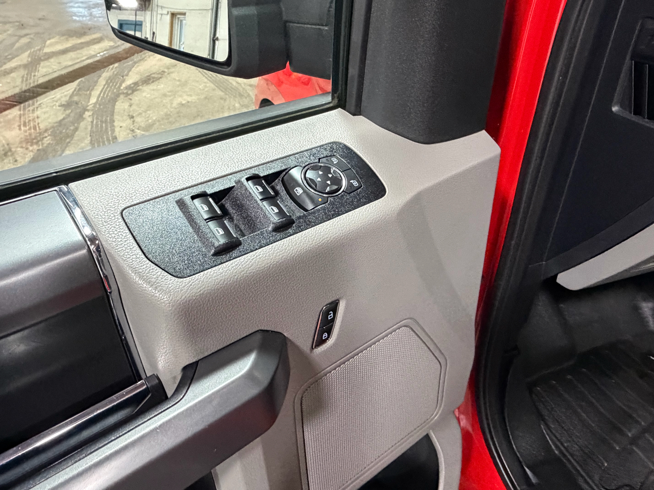 Ford F-150 4WD SuperCab 133" FX4 2018