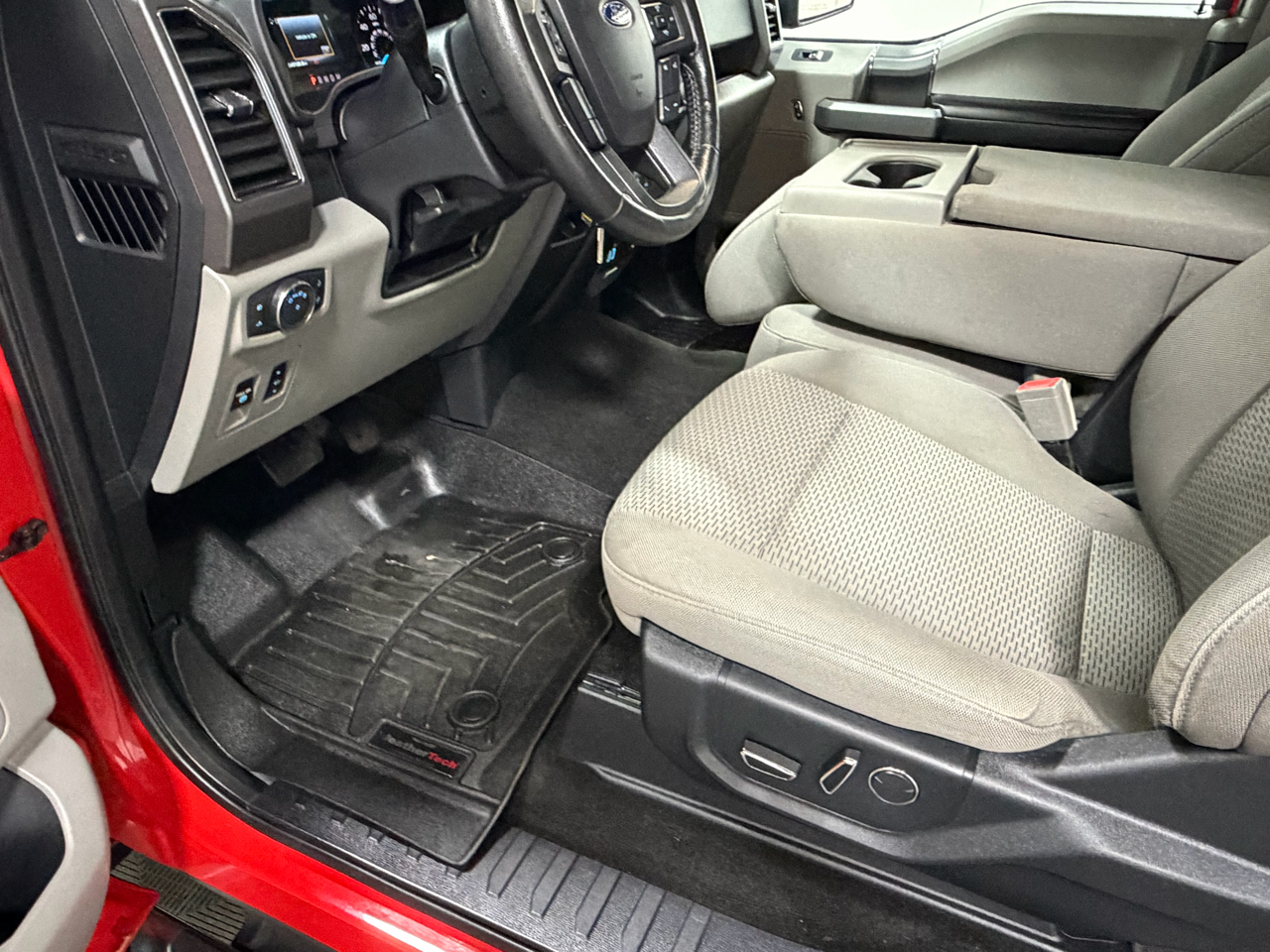 Ford F-150 4WD SuperCab 133" FX4 2018