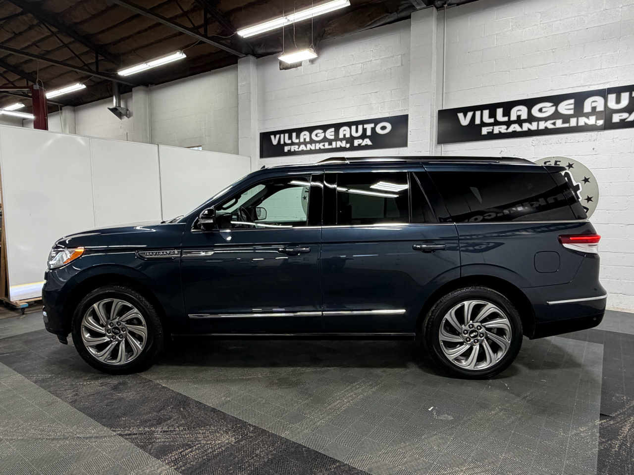 Lincoln Navigator Reserve 4WD 2022