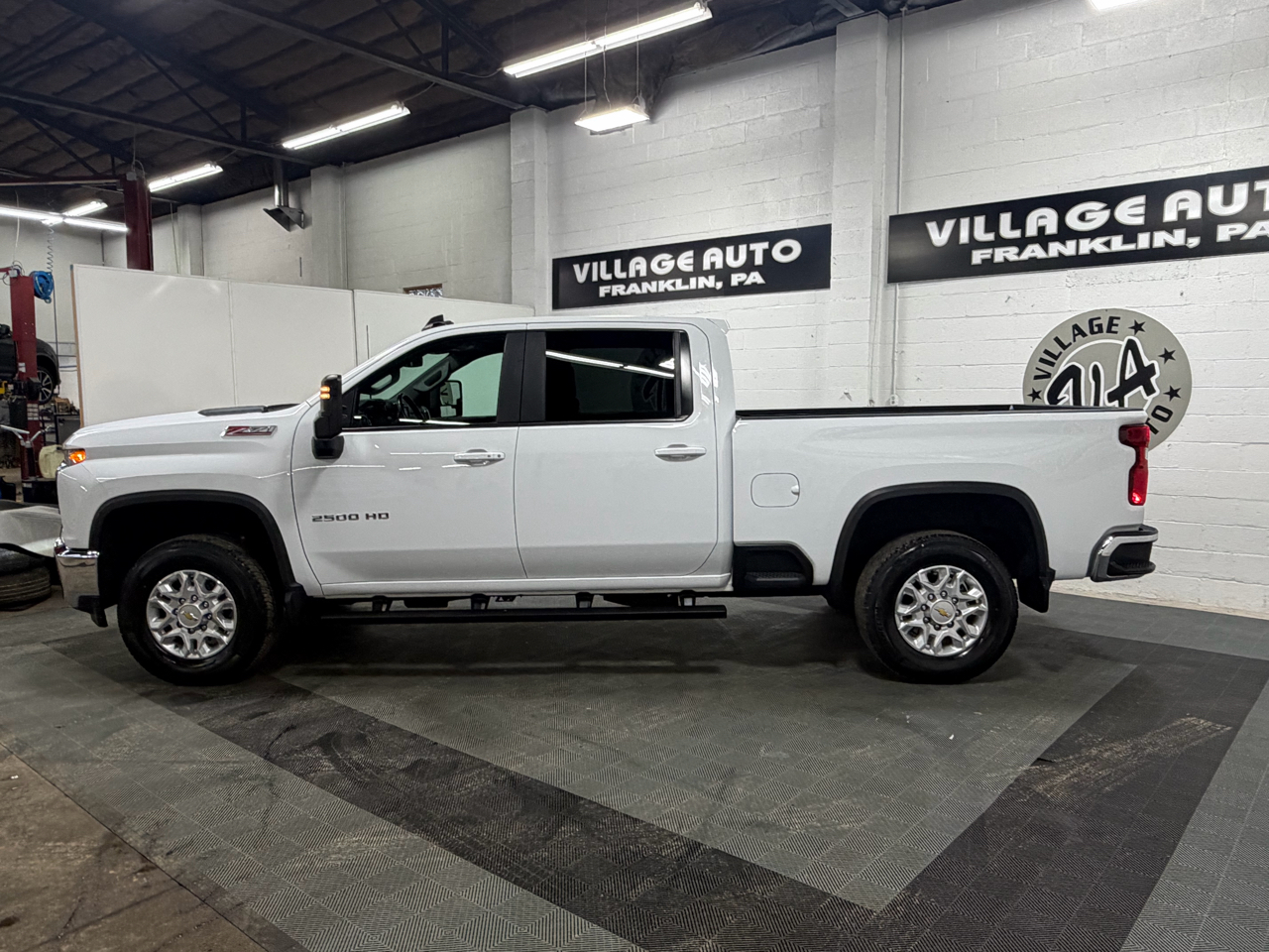 Chevrolet Silverado 2500HD 4WD Crew Cab 159" LT 2022