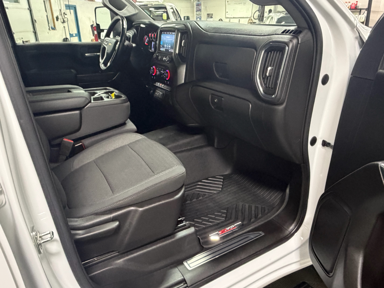 Chevrolet Silverado 2500HD 4WD Crew Cab 159" LT 2022