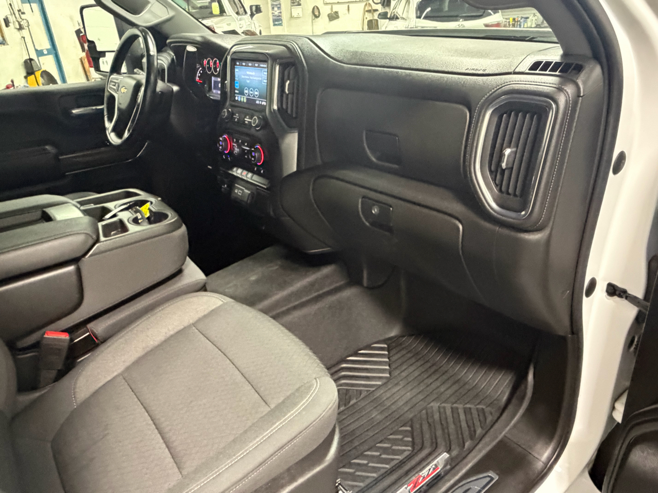 Chevrolet Silverado 2500HD 4WD Crew Cab 159" LT 2022