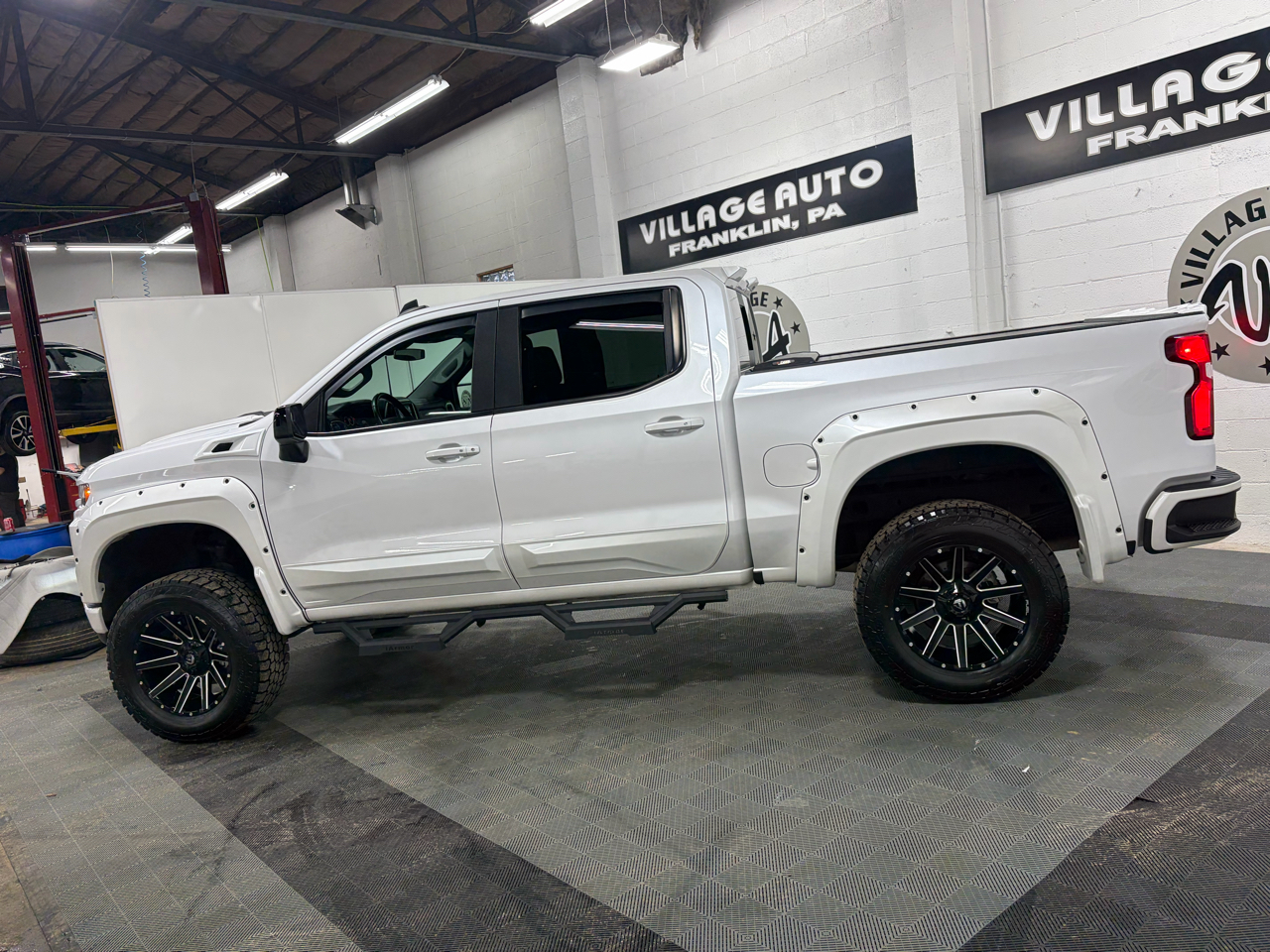 Chevrolet Silverado 1500 RST Crew Cab 4WD 2019