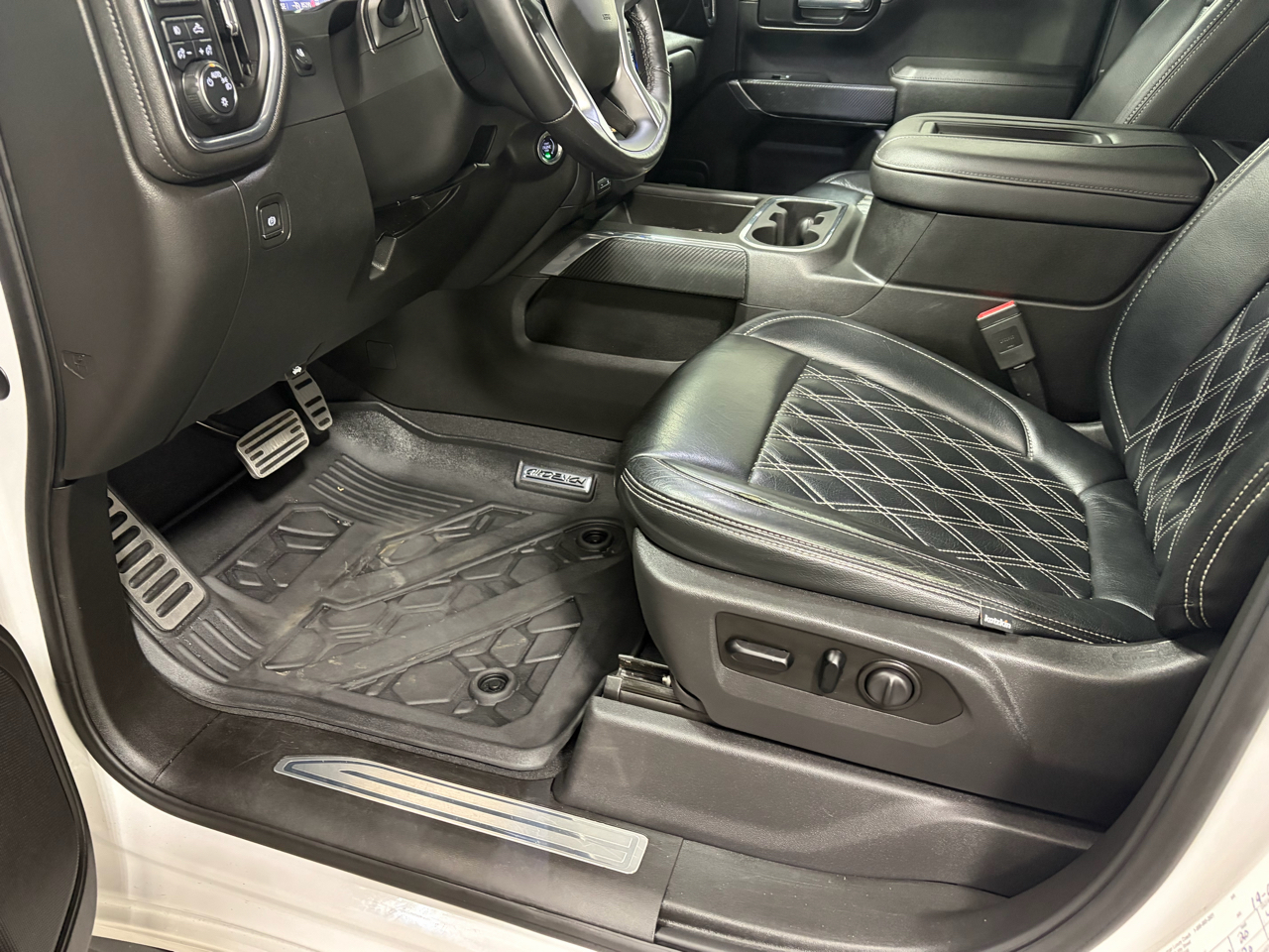 Chevrolet Silverado 1500 RST Crew Cab 4WD 2019