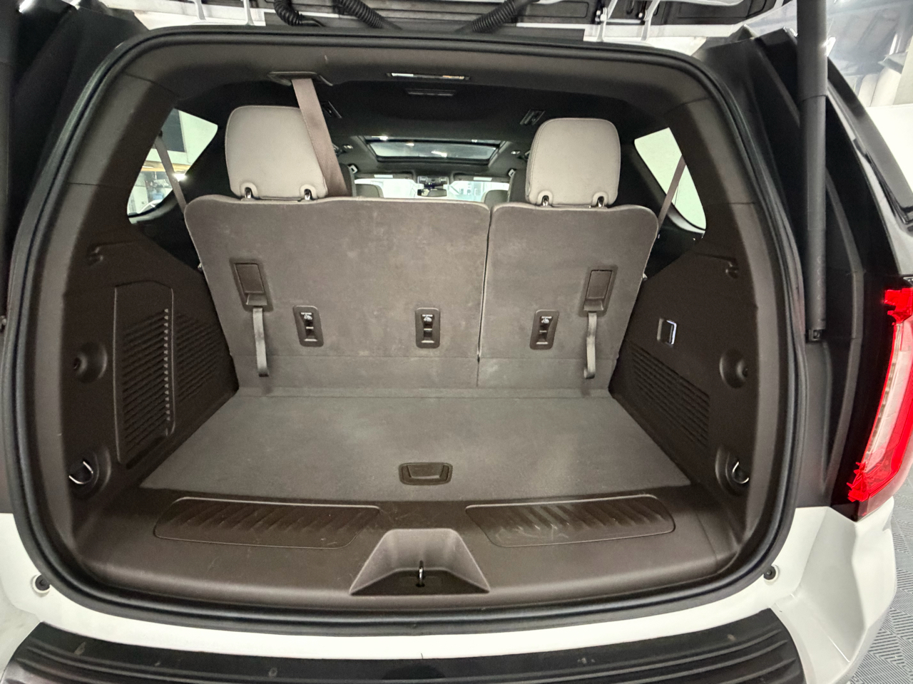 GMC Yukon SLT 4WD 2023