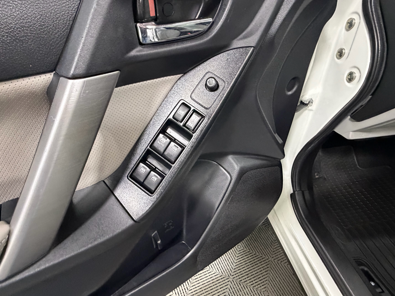 Subaru Forester 2.5i Limited 2016