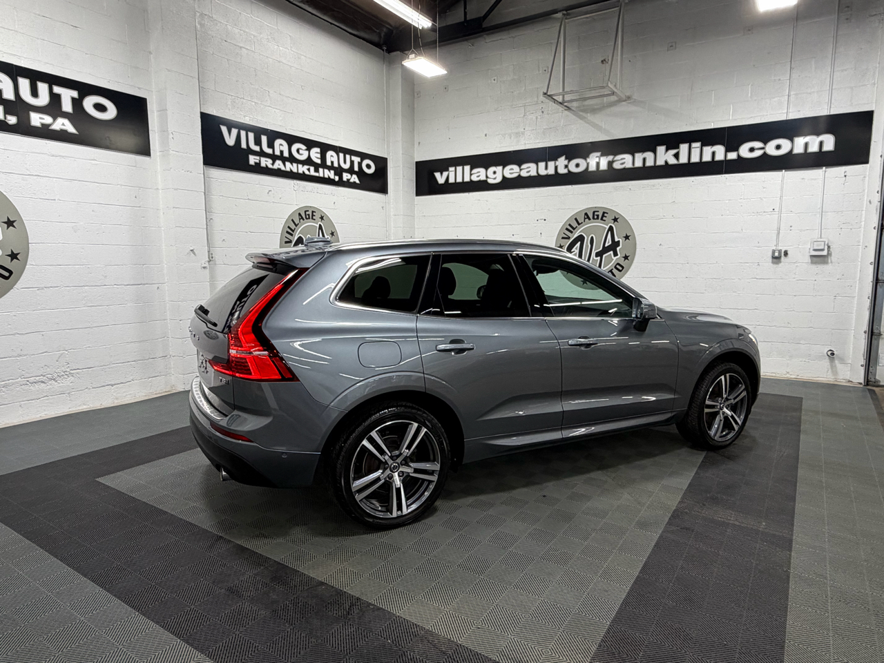 Volvo XC60 T5 Momentum AWD 2019