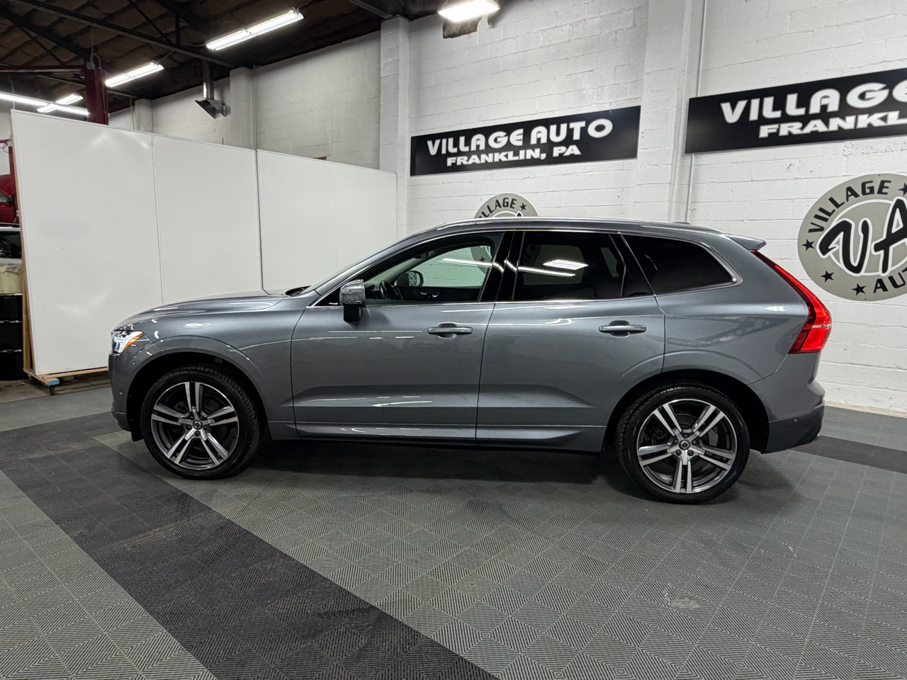 Volvo XC60 T5 Momentum AWD 2019