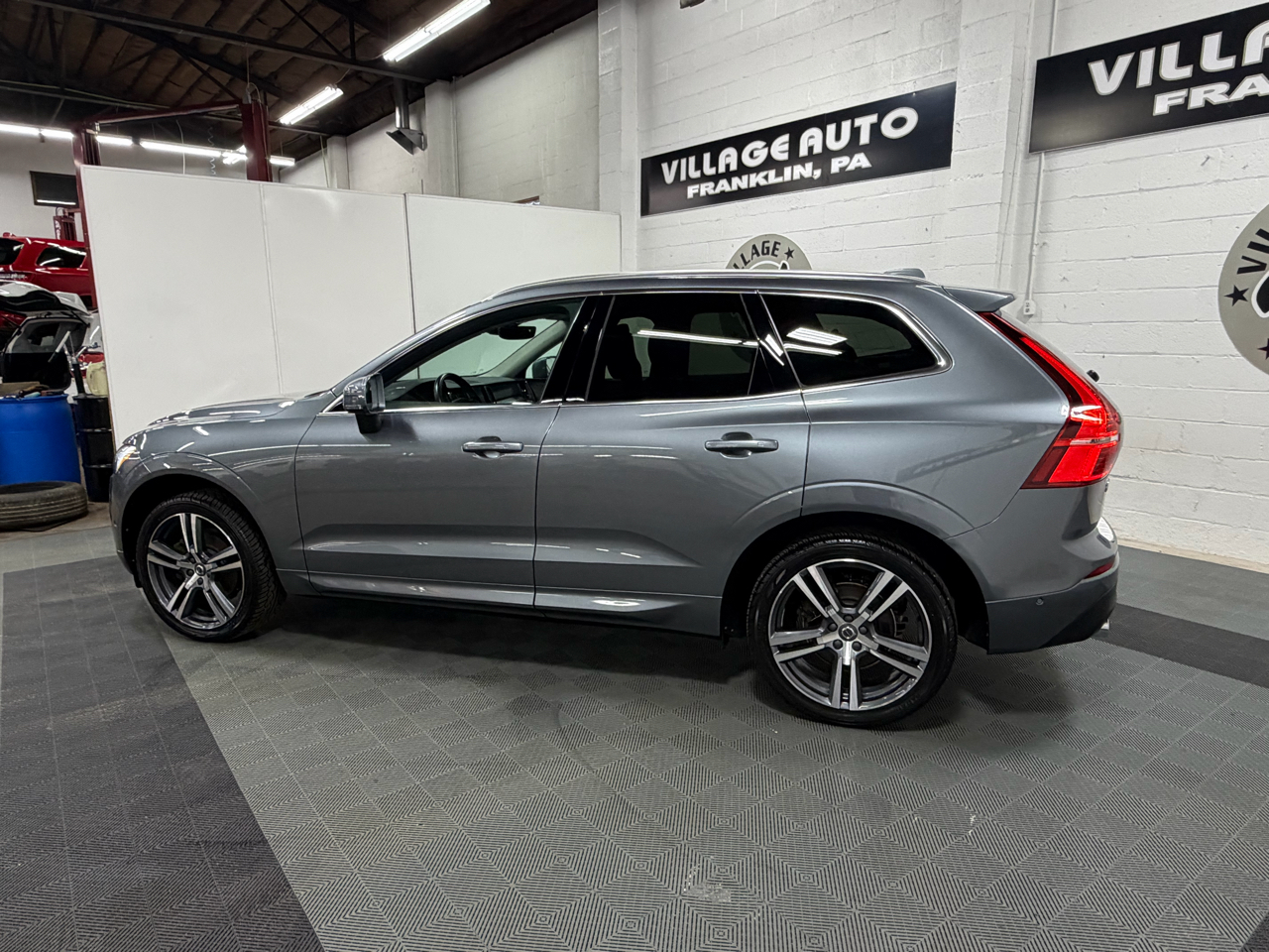 Volvo XC60 T5 Momentum AWD 2019