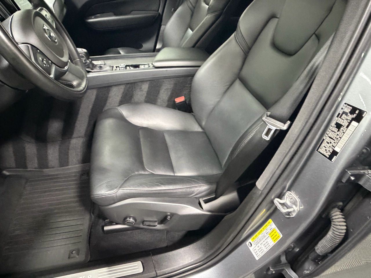 Volvo XC60 T5 Momentum AWD 2019