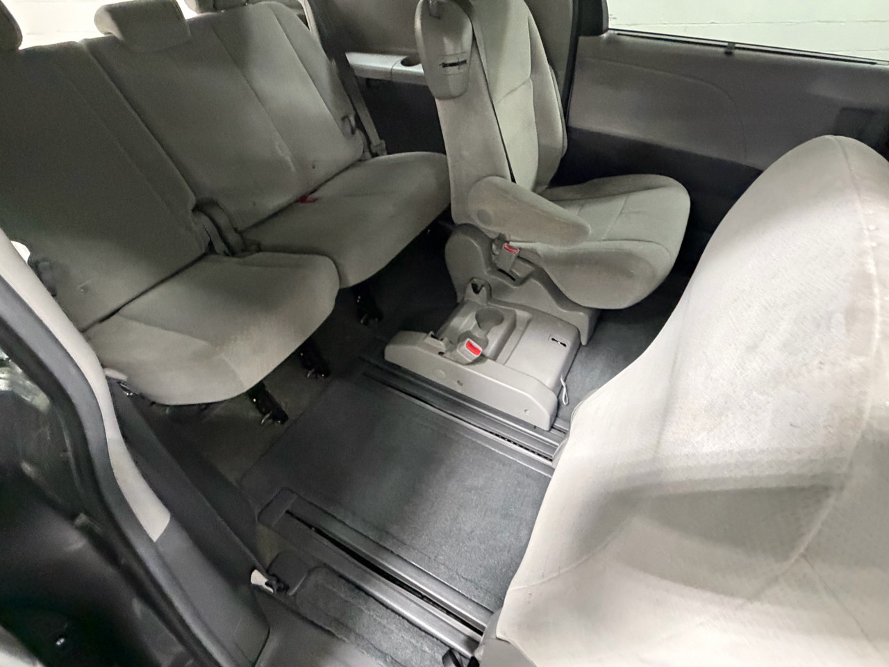 Toyota Sienna LE FWD 8-Passenger V6 2016