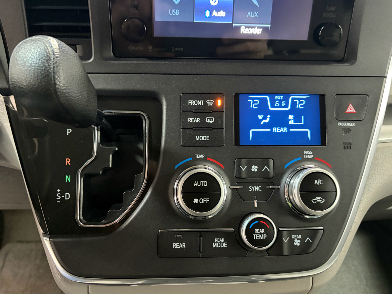 Toyota Sienna LE FWD 8-Passenger V6 2016