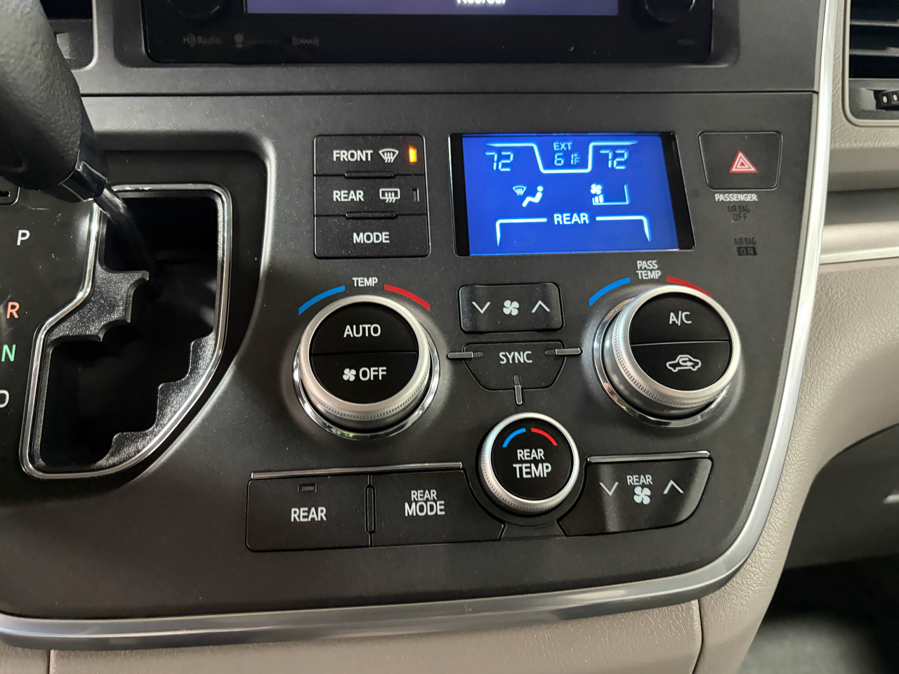 Toyota Sienna LE FWD 8-Passenger V6 2016