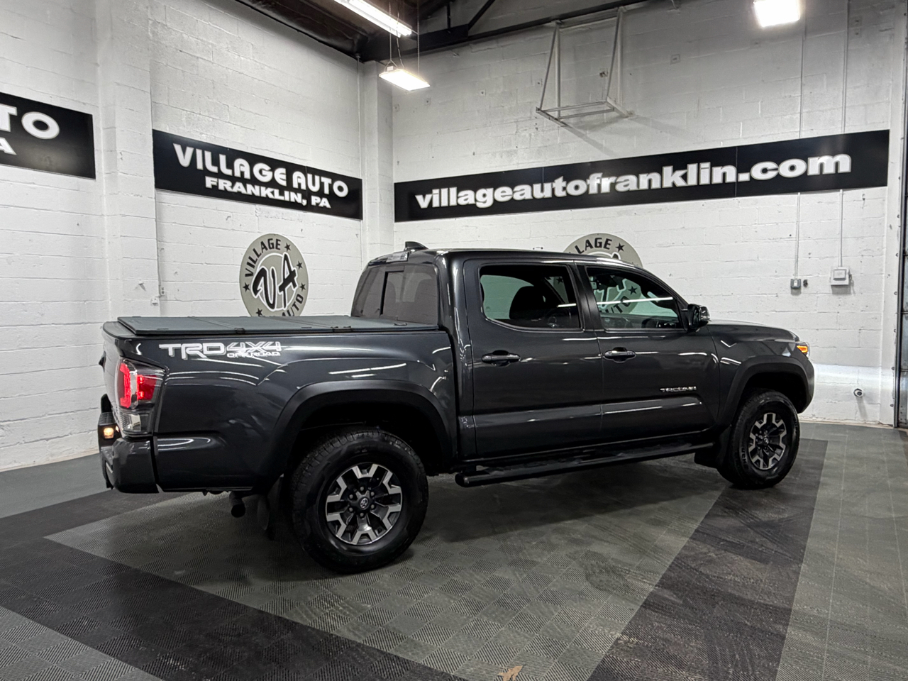 Toyota Tacoma 4WD Double Cab V6 AT TRD Off Road (Natl) 2021