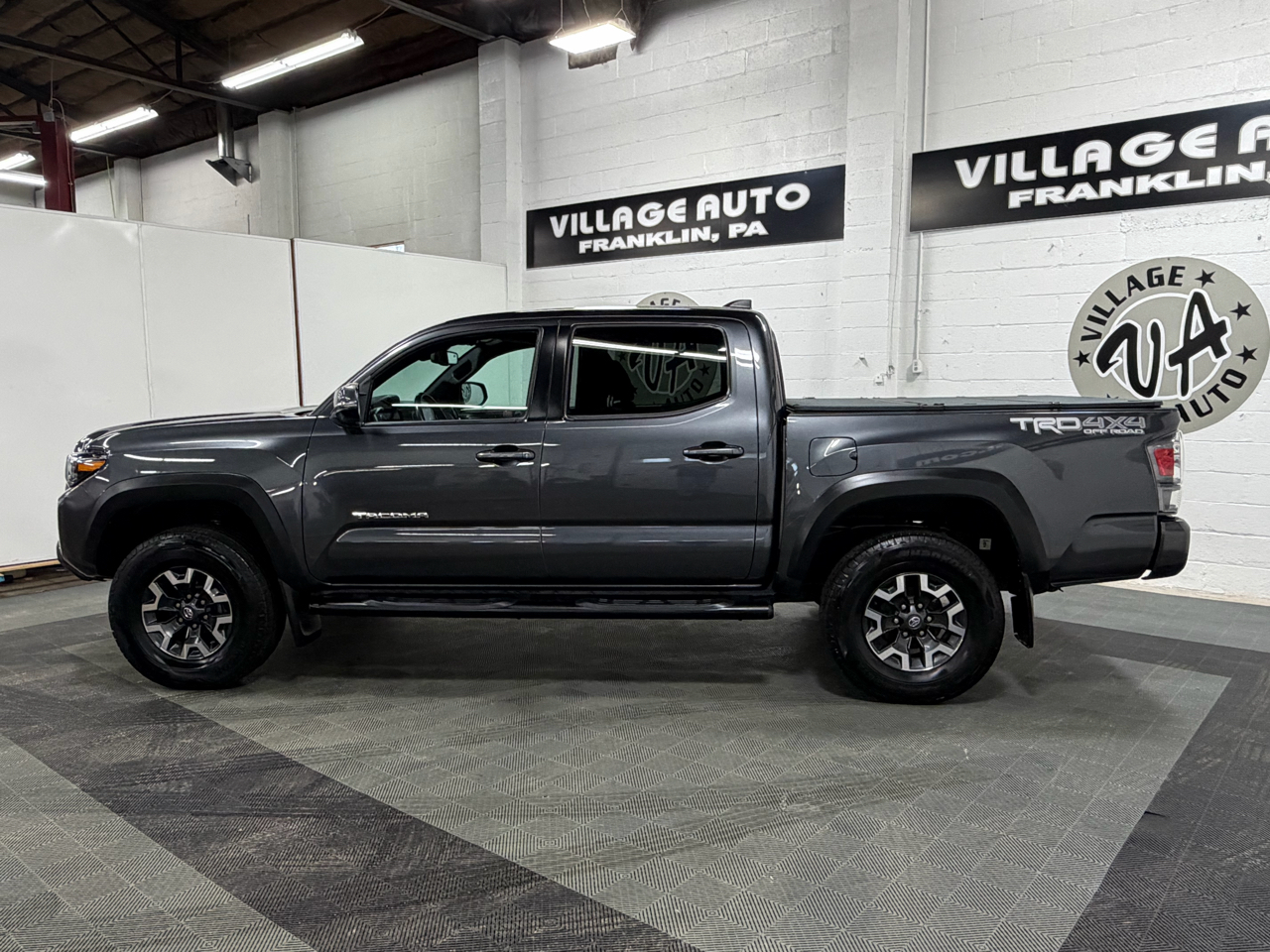 Toyota Tacoma 4WD Double Cab V6 AT TRD Off Road (Natl) 2021