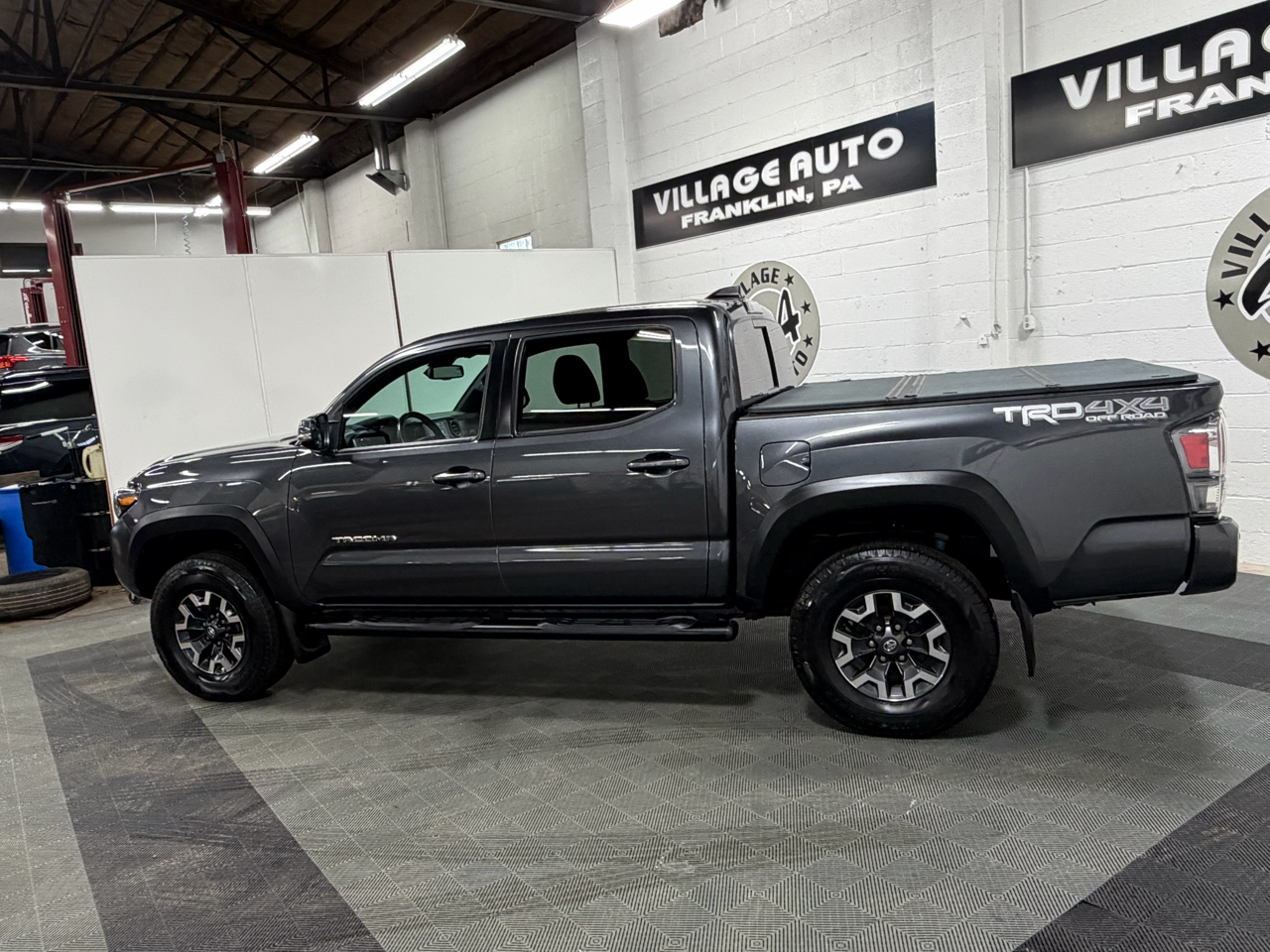 Toyota Tacoma 4WD Double Cab V6 AT TRD Off Road (Natl) 2021
