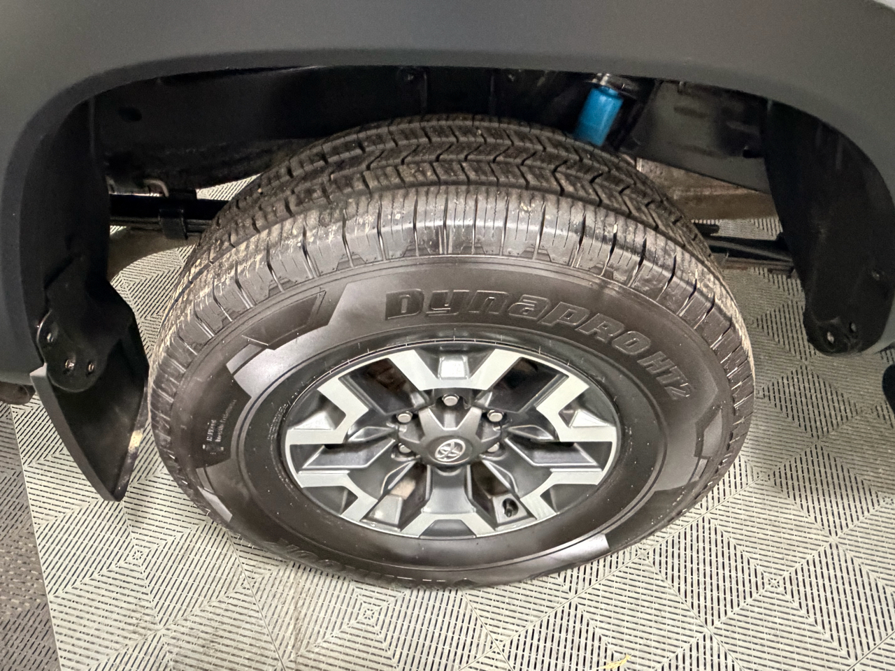 Toyota Tacoma 4WD Double Cab V6 AT TRD Off Road (Natl) 2021